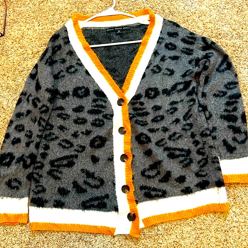 3/$13 bundle deal Hyve cardigan animal print sweater